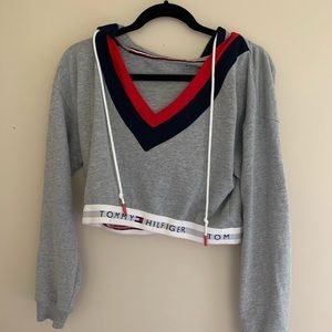 Tommy Hilfiger Cropped Hoodie